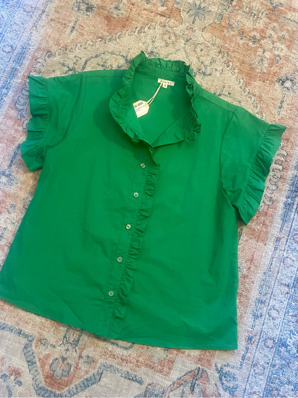 Jodifl NWT Green Ruffle-Trim Short Sleeve Button Front Top